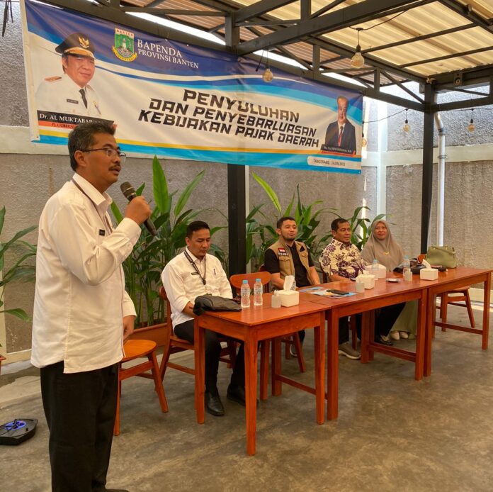 Kabid Pendapatan Iswandi